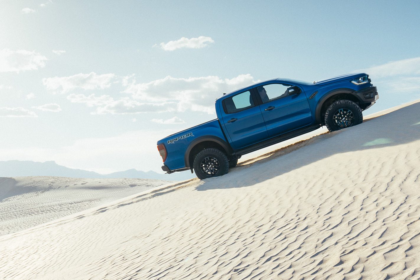 Ford Ranger Raptor side