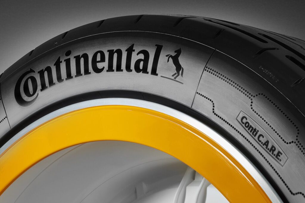 Continental self-inflating tyre