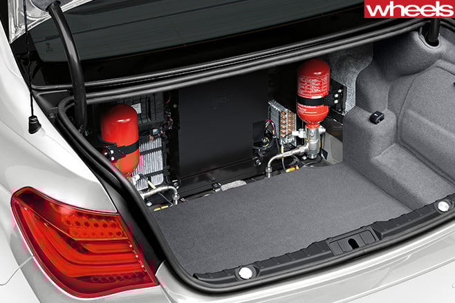BMW-7-Series -rear -boot -bulletproof -inside