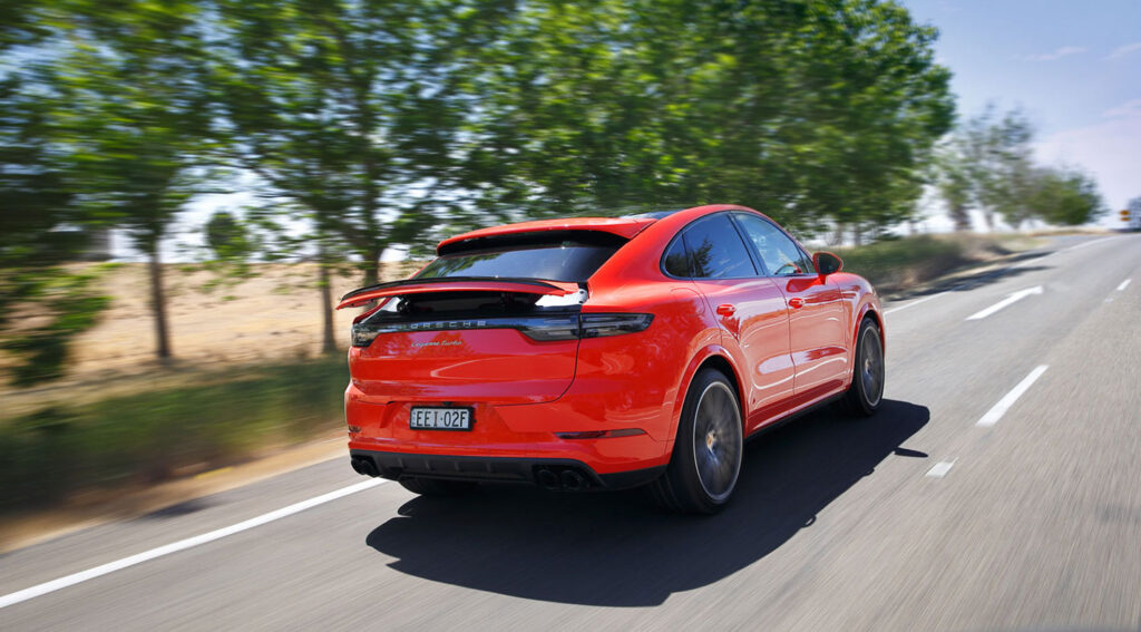 2020 Porsche Cayenne Turbo Coupe speed