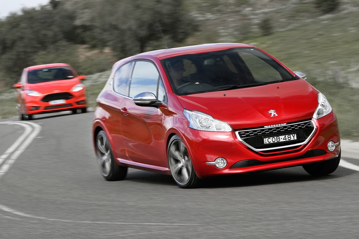 Peugeot 208 GTi front