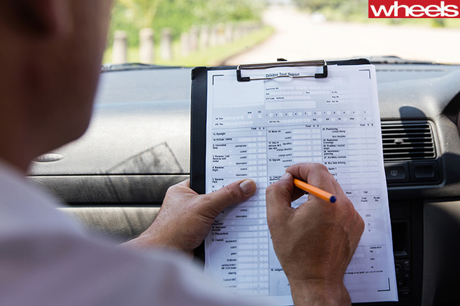 Driving -test -instructor -marking