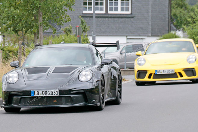 2021-Porsche-911-GT3-RS-front