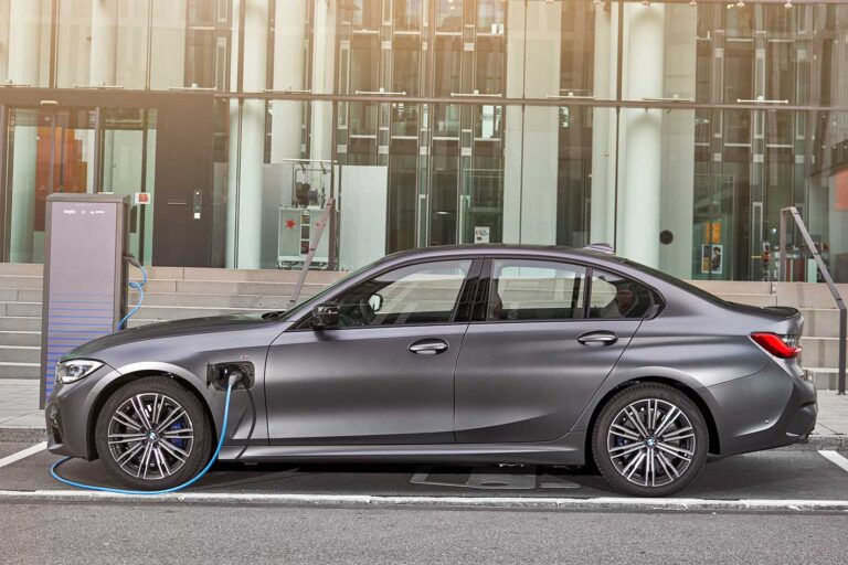 BMW 330e PHEV