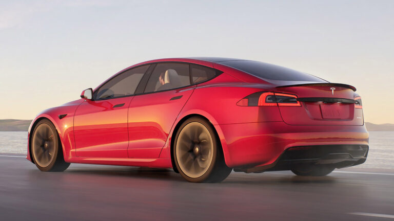Tesla Model S Plaid