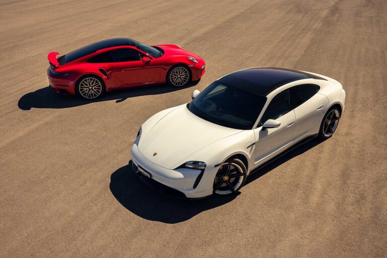 Porsche 911 Turbo vs Porsche Taycan Turbo S