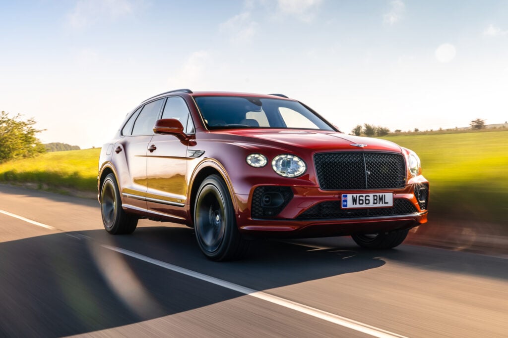2021 Bentley Bentayga Hybrid first international drive review feature