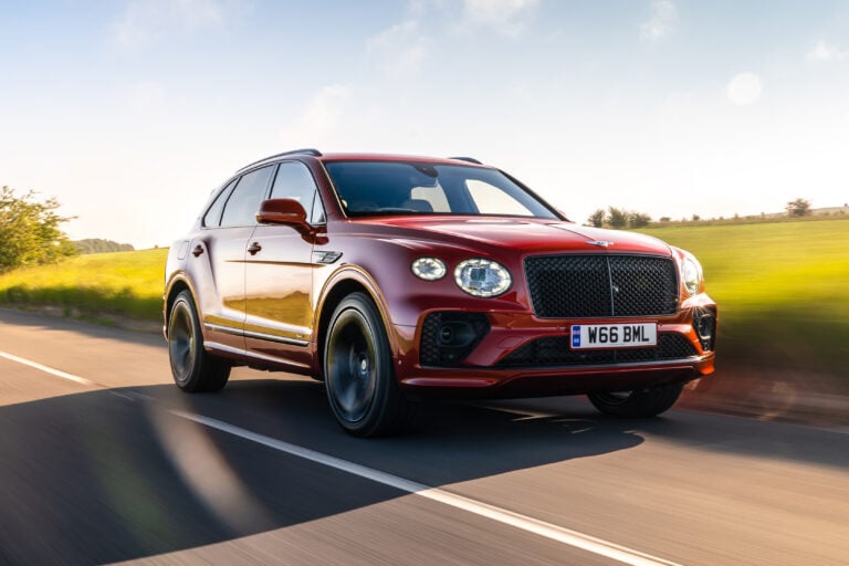 2021 Bentley Bentayga Hybrid first international drive review feature