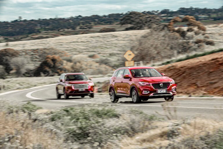 Haval H6 v MG HS