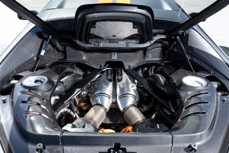 Ferrari 296 GTB engine