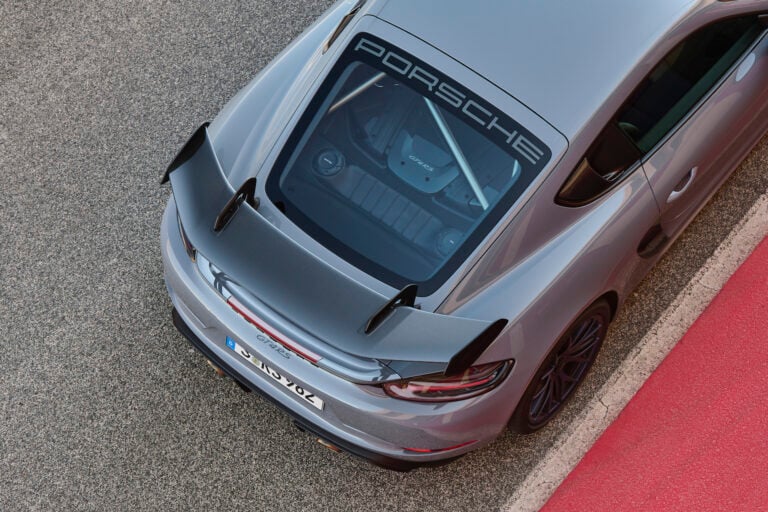 2022 Porsche 718 Cayman GT4 RS