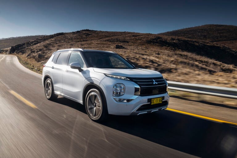 2022 Mitsubishi Outlander Exceed Tourer White Diamond Australia review