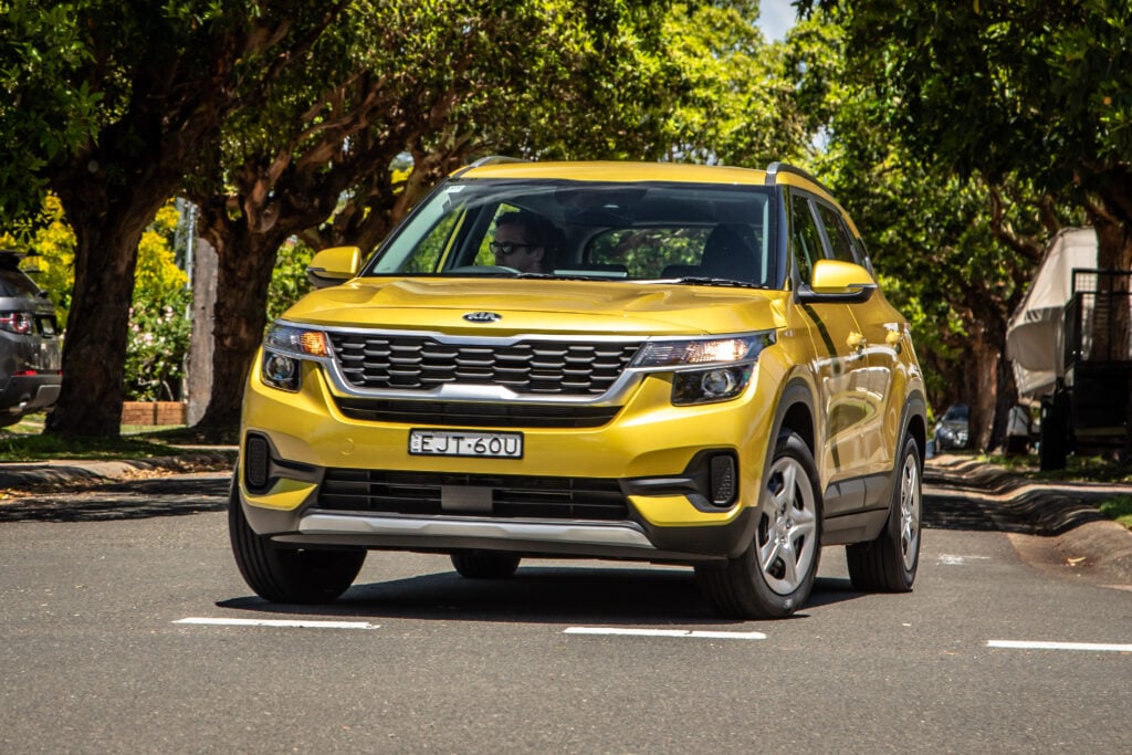 2022 Kia Seltos S Starbright Yellow Australia SRawlings review