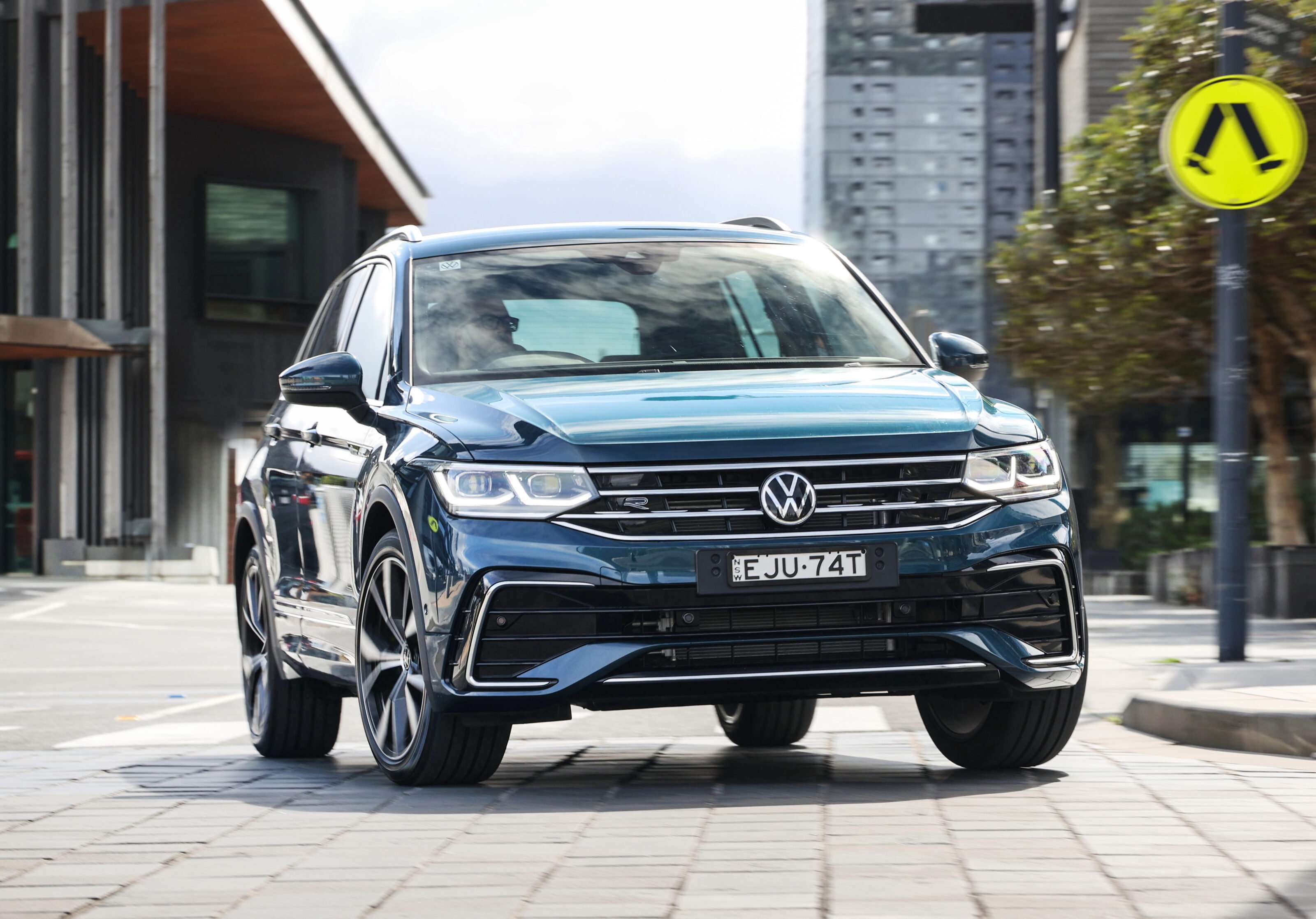 2021 Volkswagen Tiguan 162TSI R-Line Nightshade Blue Metallic Australia CBrunelli