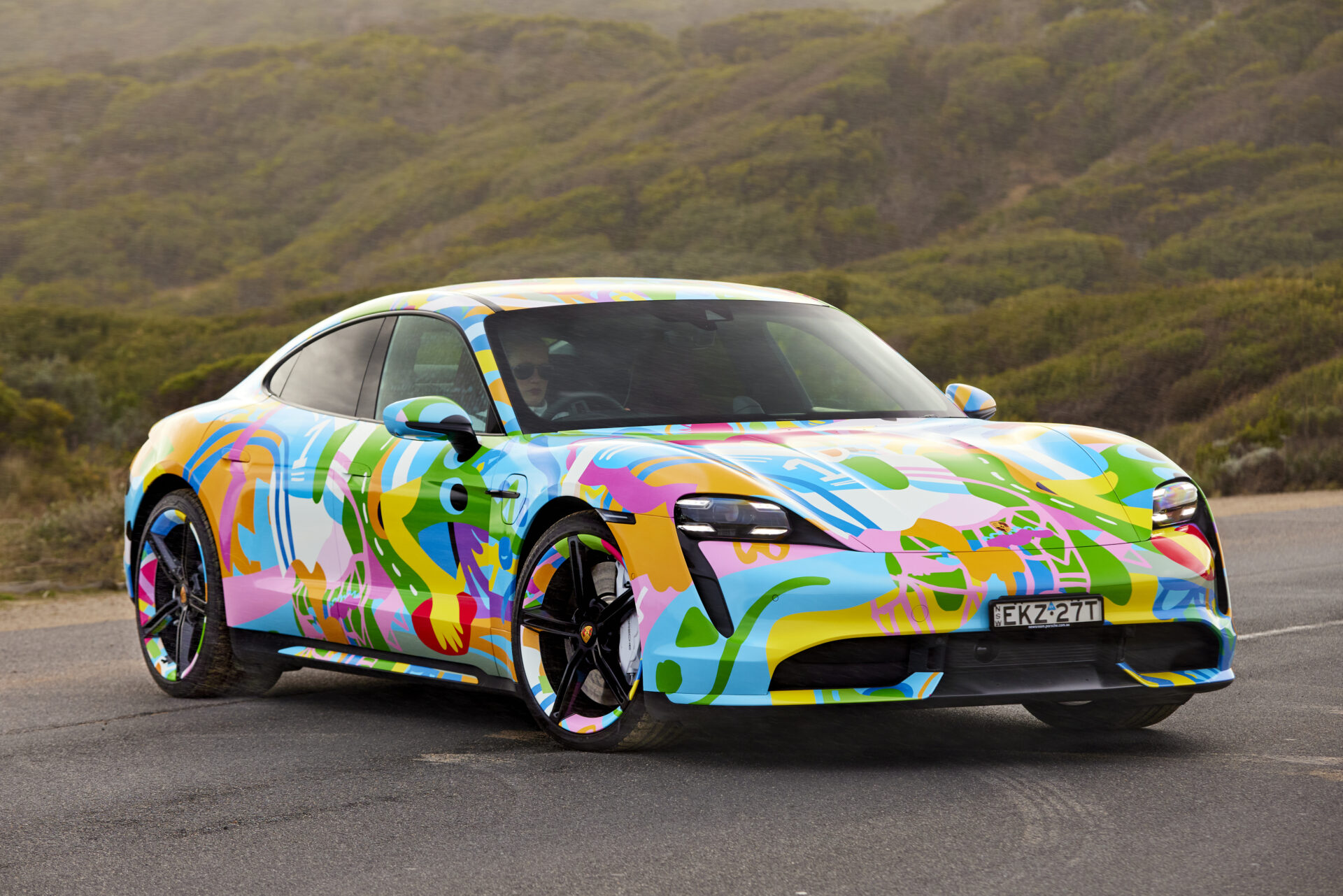 Nft Auto Porsche to auction Taycan-based NFTs for charity