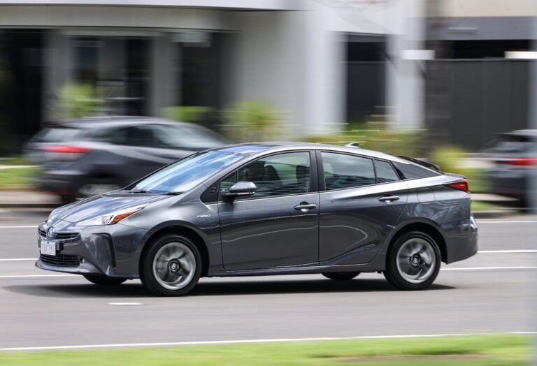 Toyota Prius i-Tech