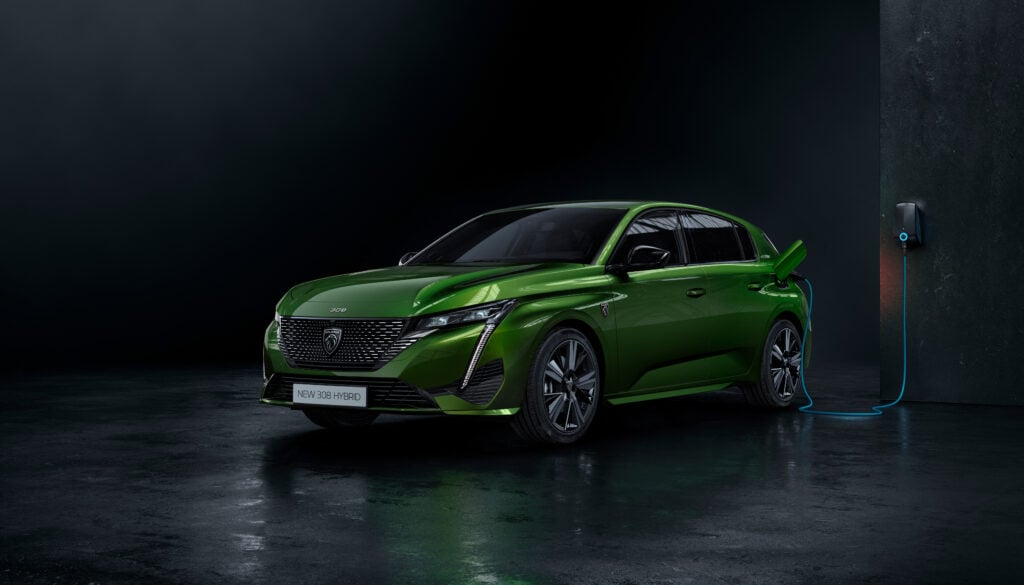 2022 Peugeot 308 PHEV Hybrid EU-spec charging