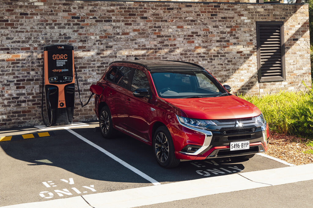 Mitsubishi Outlander PHEV charging