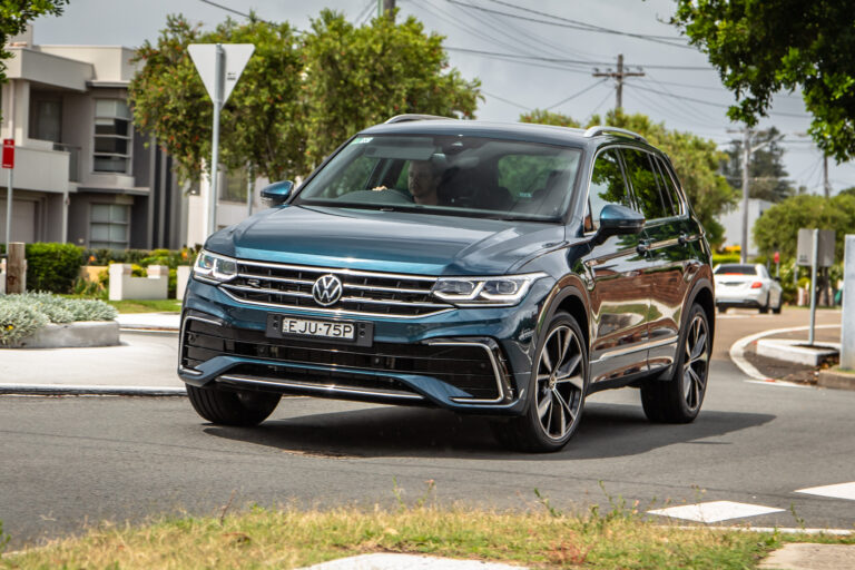 2022 Volkswagen Tiguan 162TSI R-Line Nightshade Blue Metallic Australia SRawlings