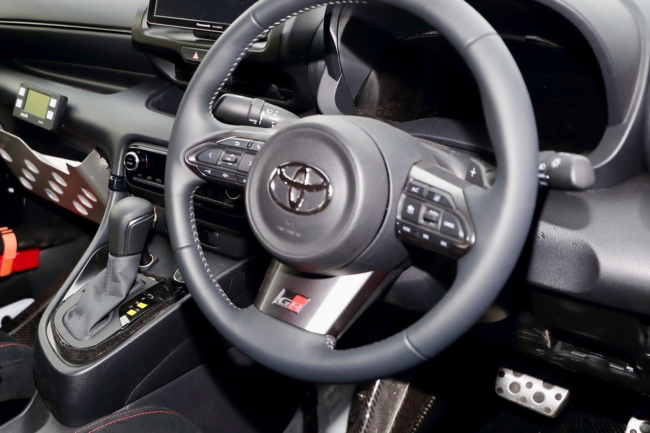 An auto shifter in a GR Yaris mule. Image: Japan's Car Watch