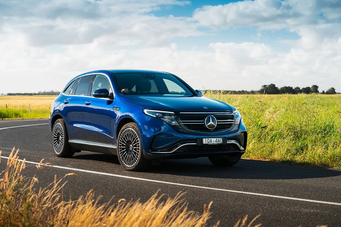 Mercedes-Benz EQC 400 cruise control
