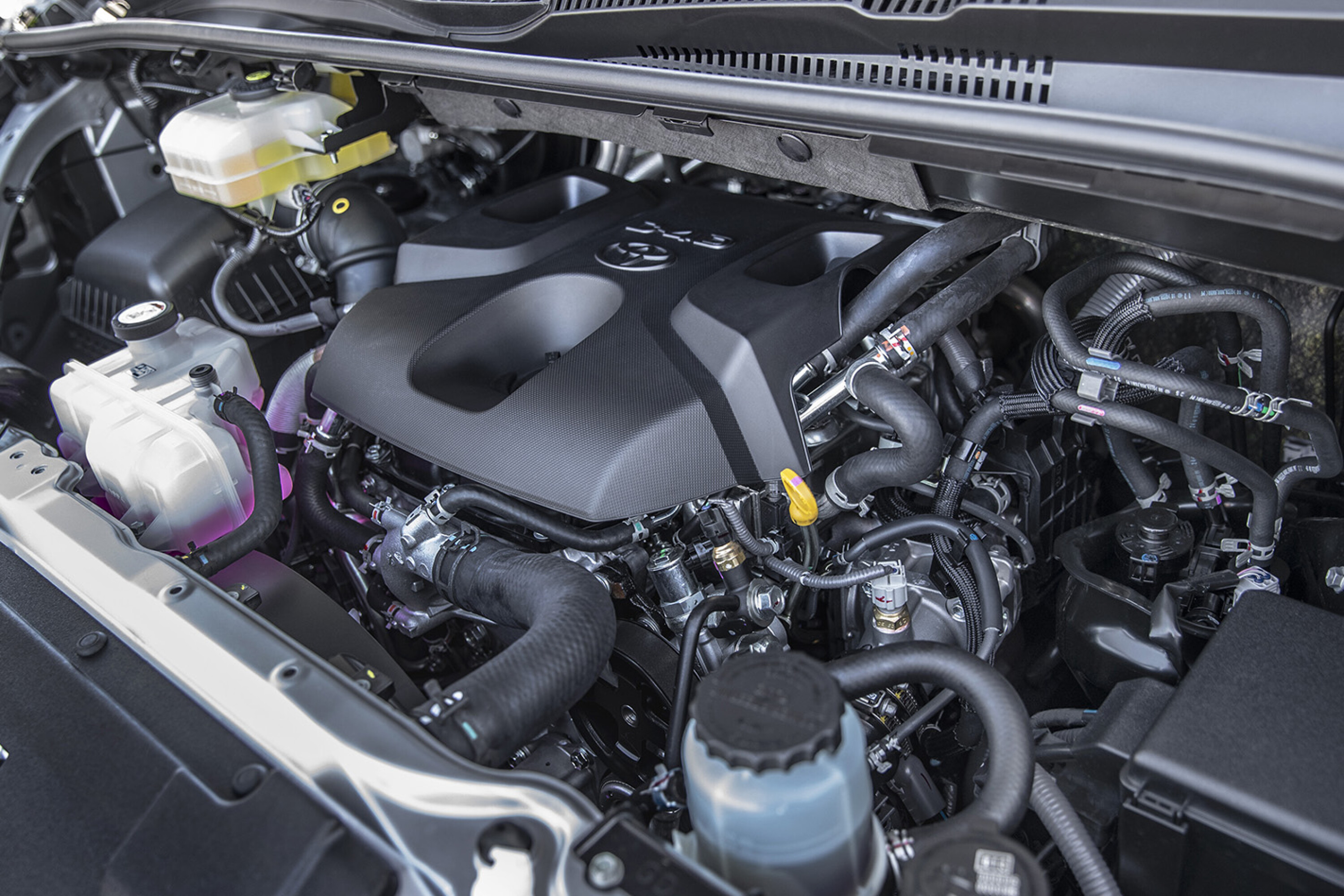 2020 Toyota Granvia VX engine