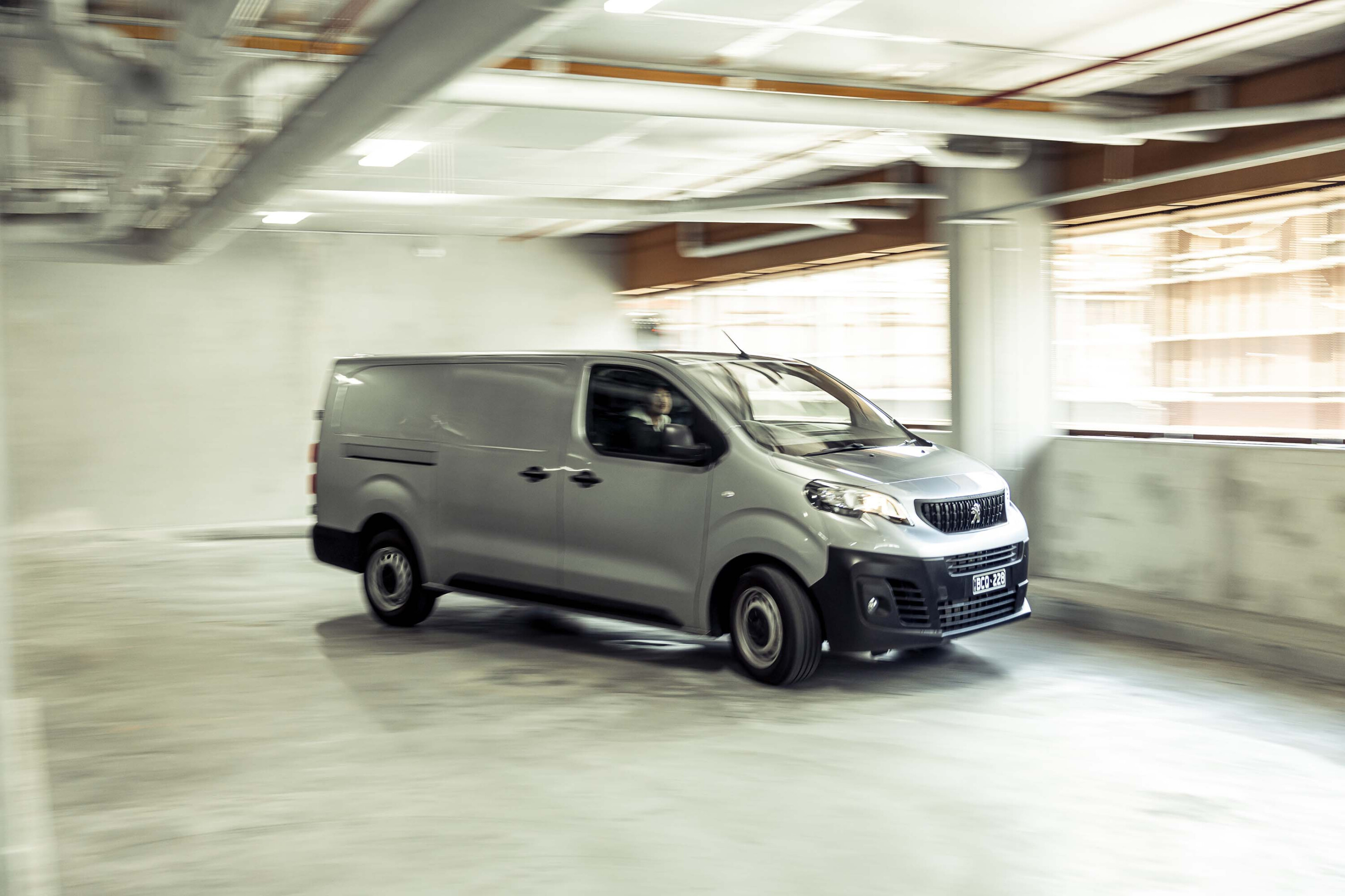 2022 Peugeot Expert Pro LWB review