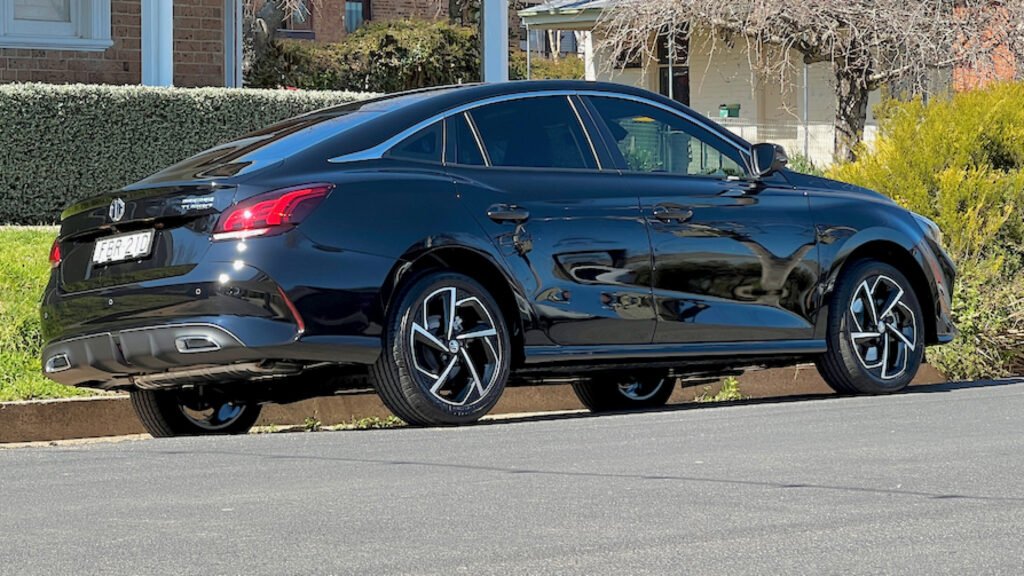 2023 MG5 Essence review