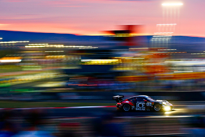653_dawn _porsche _911_gt 3_r _intercontinental _gt _challenge _bathurst _australia _porsche _ag _2017-(4)
