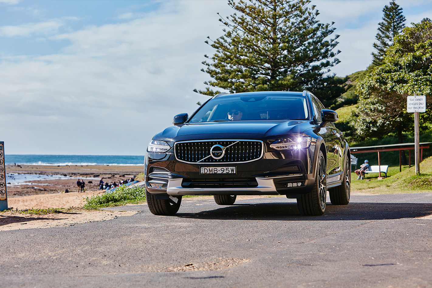 volvo v90 cross country