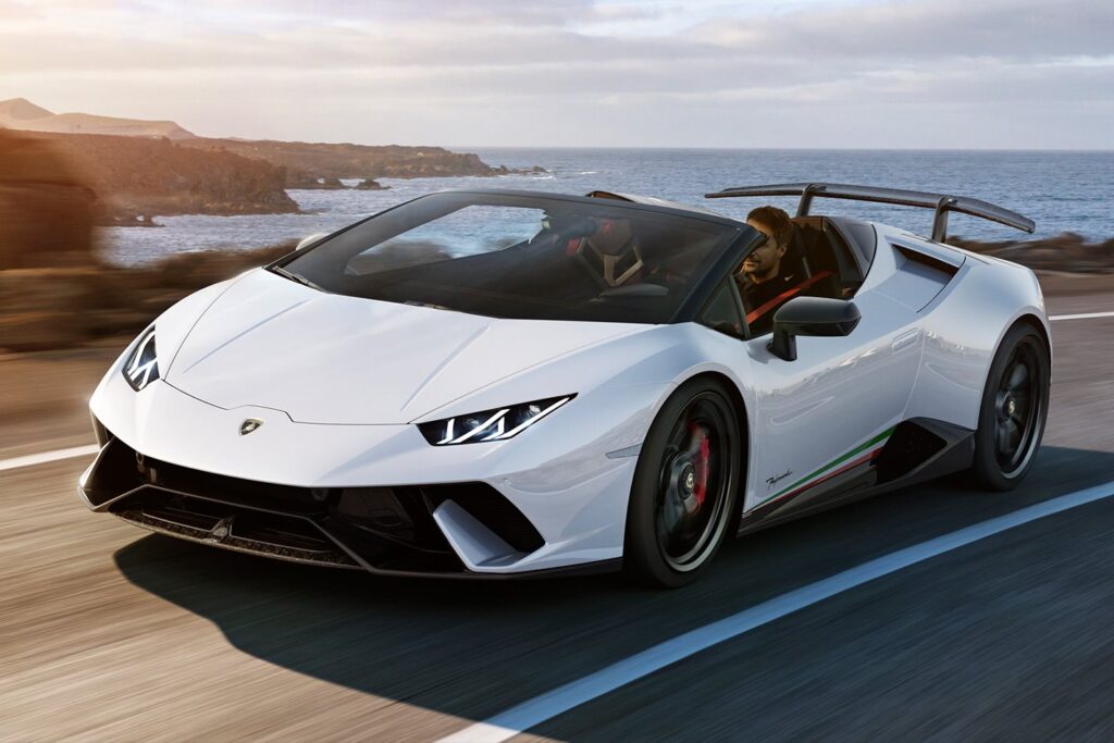 2018 Geneva Motor Show Lamborghini Huracan Performante loses its head