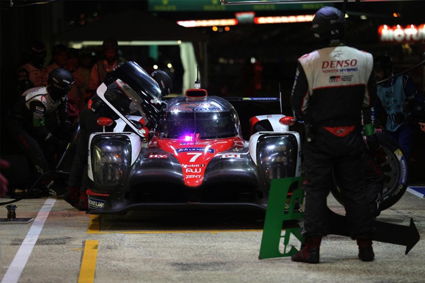 Toyota Le Mans lap record 1