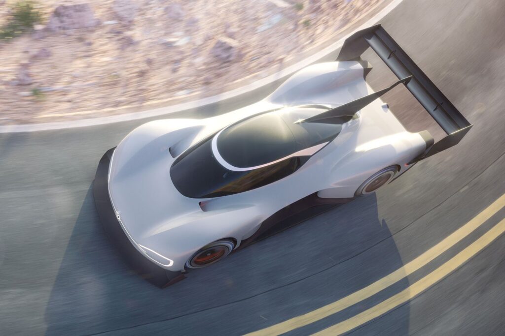 Volkswagen Pikes Peak overhead_wing