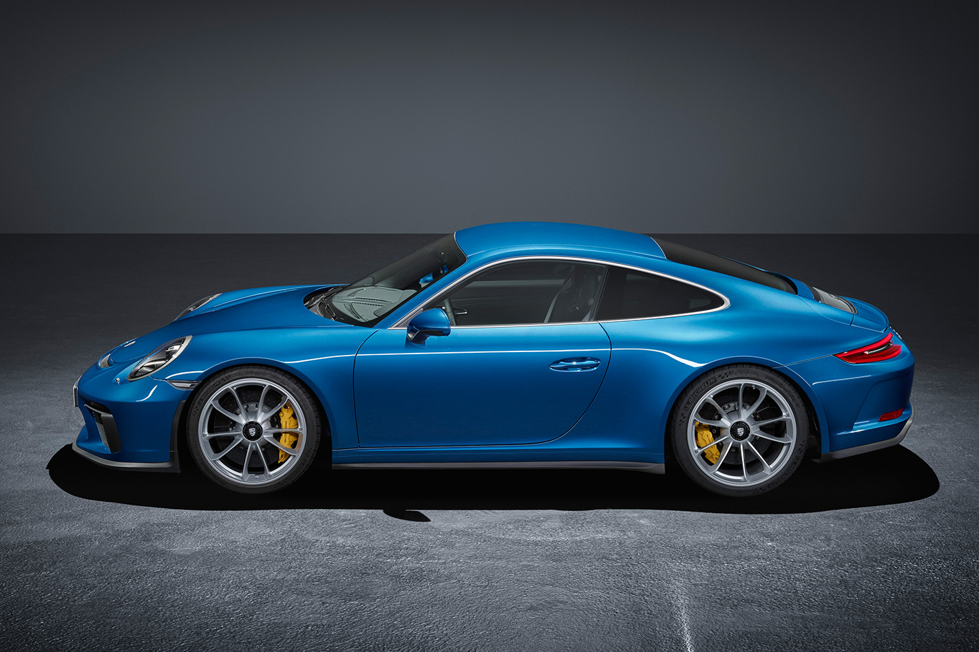 2018 Porsche 911 GT3 Touring side