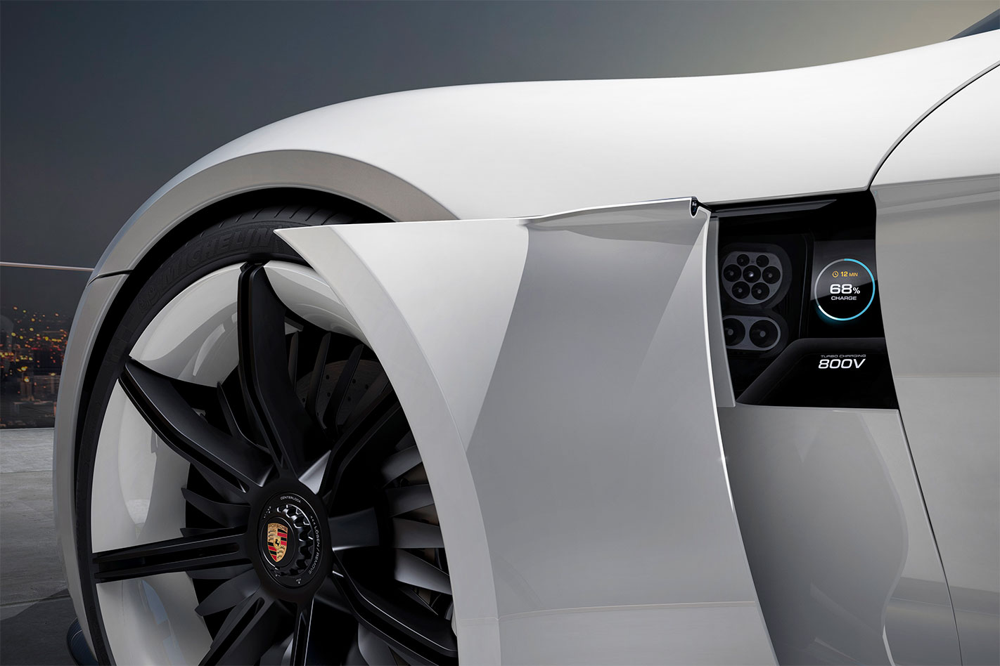 Porsche -Mission -E-charge -port