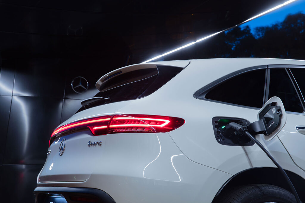 2020 Mercedes-Benz EQC Electric Charging