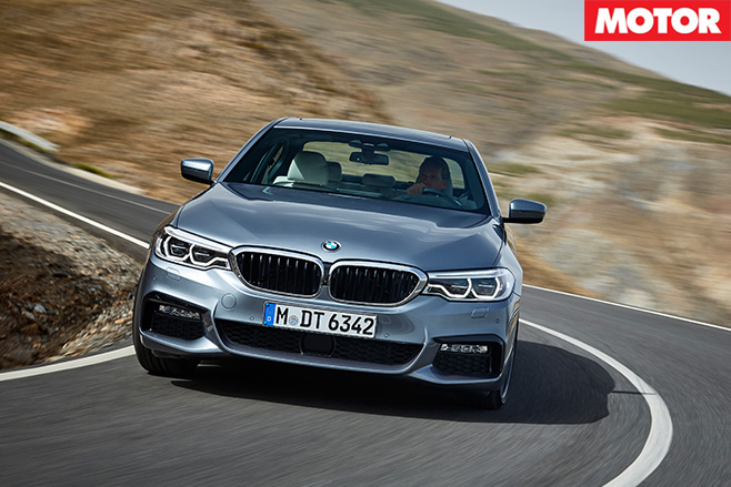 2017 BMW 540i front