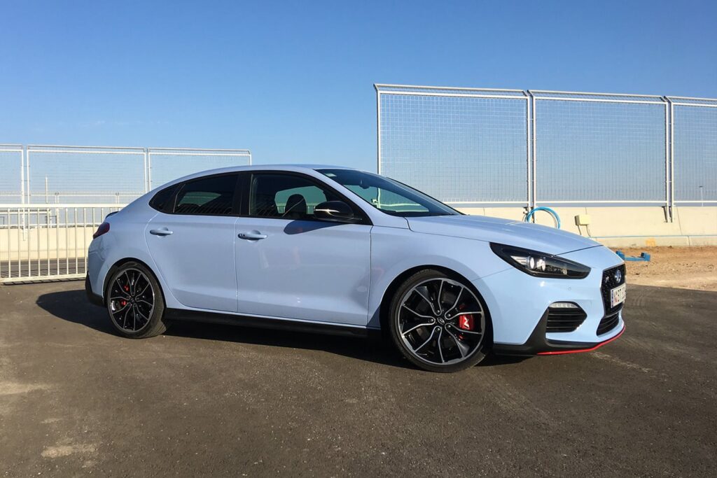 hyundai i30 n fastback front