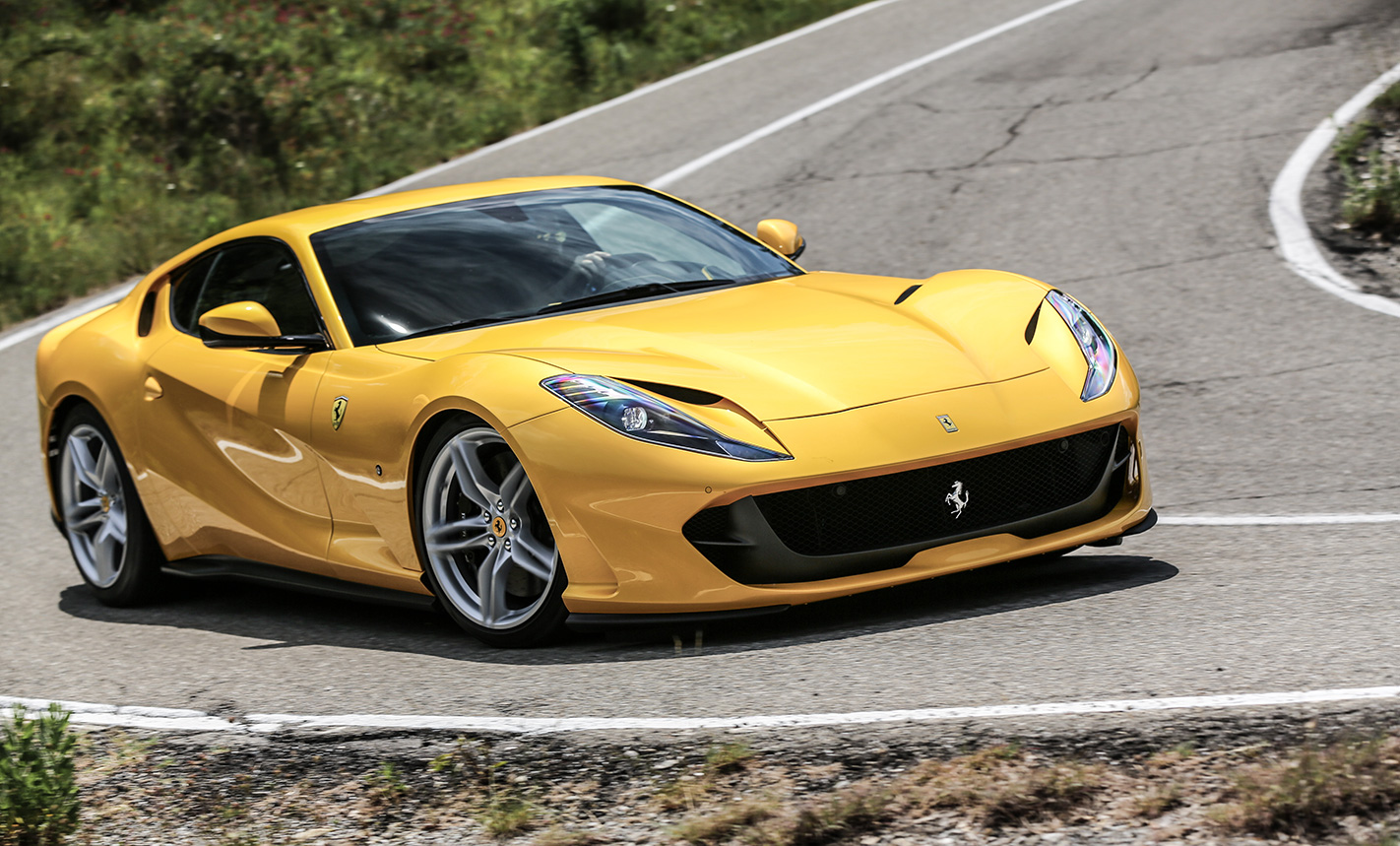 2018 Ferrari 812 Superfast turning.jpg