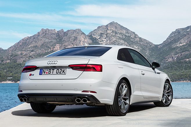 2017 Audi S5 coupe rear