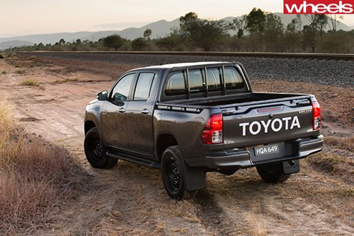 Hilux Rear