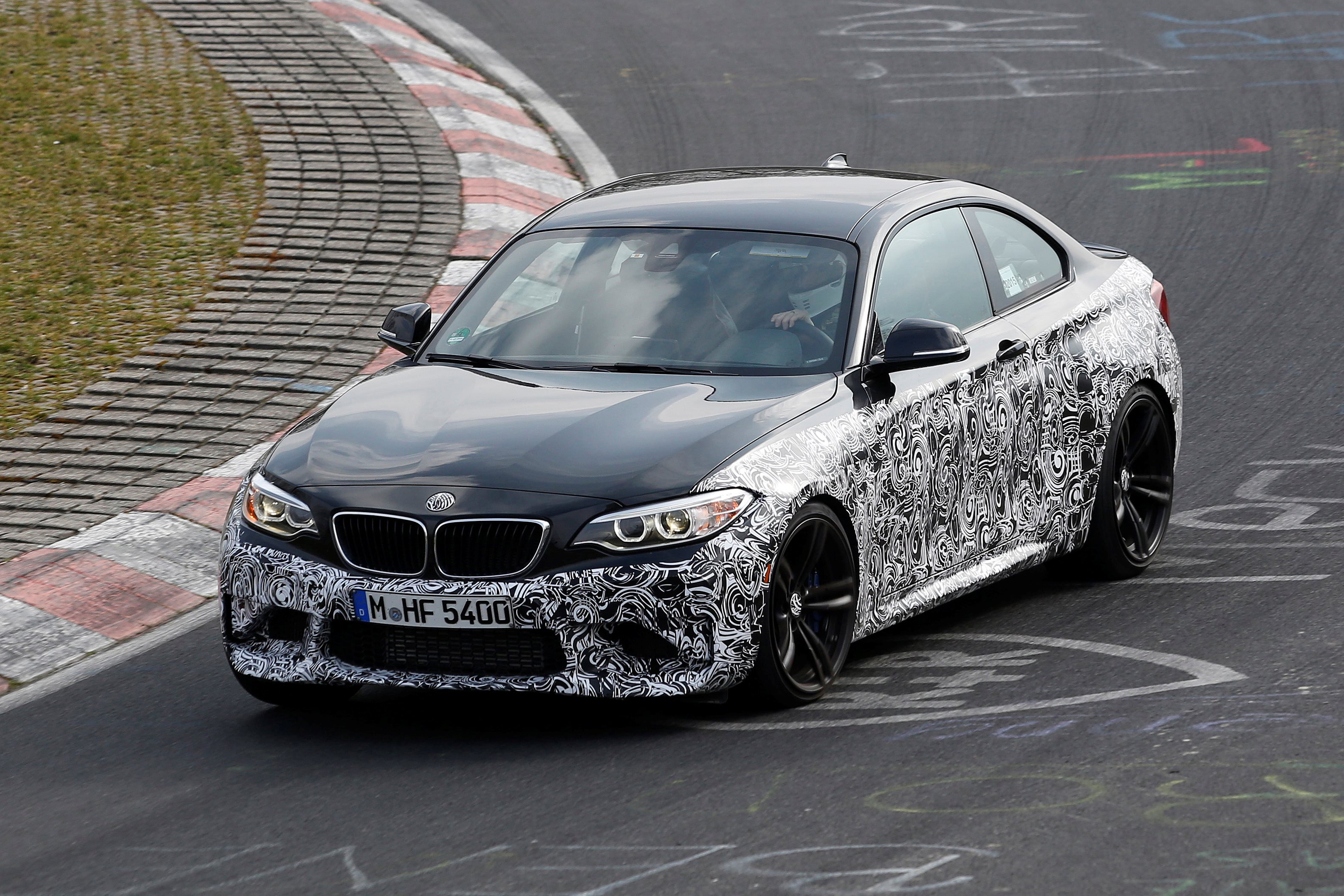 2016 BMW M2 spy pics