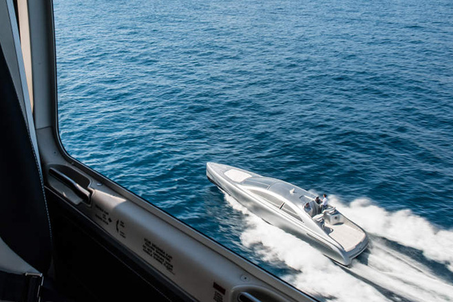 Mercedes Benz Silver Yacht