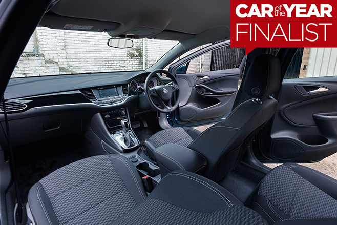 2017-Holden -Astra -interior