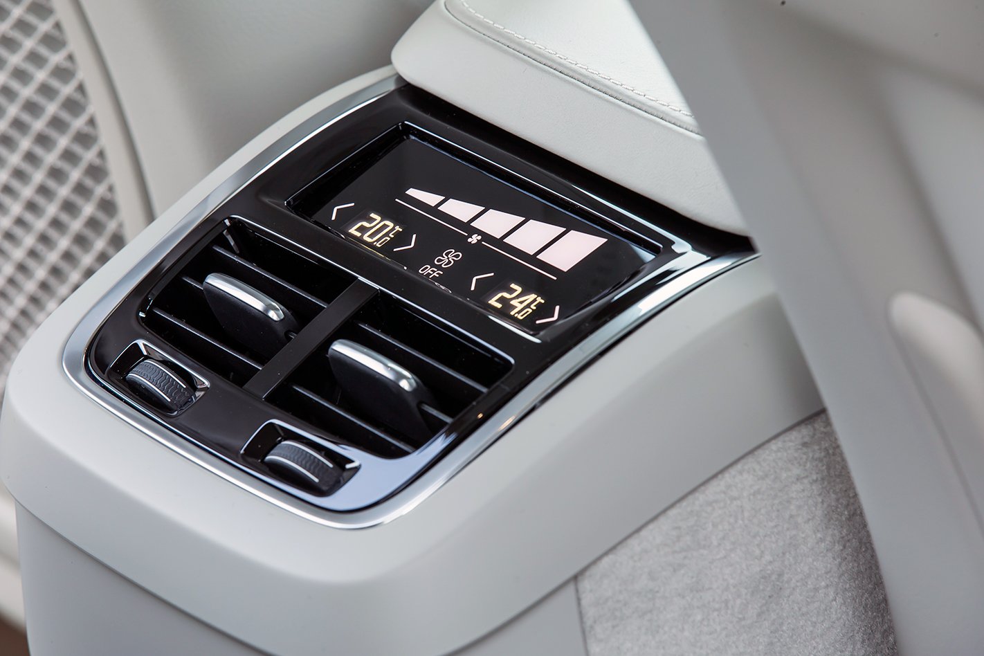 2015 Volvo XC90 review