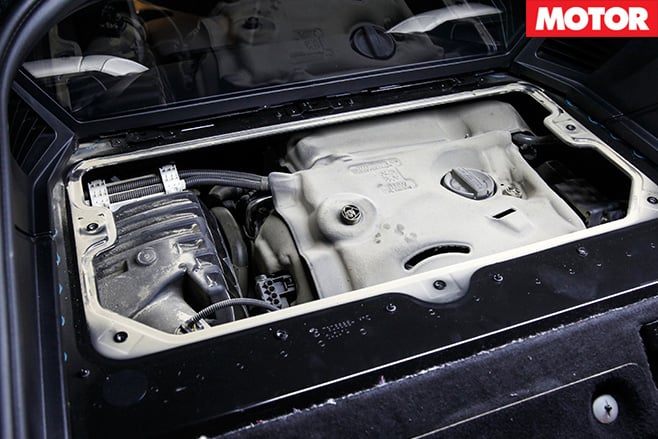 Hybrid -bmw -i 8-engine