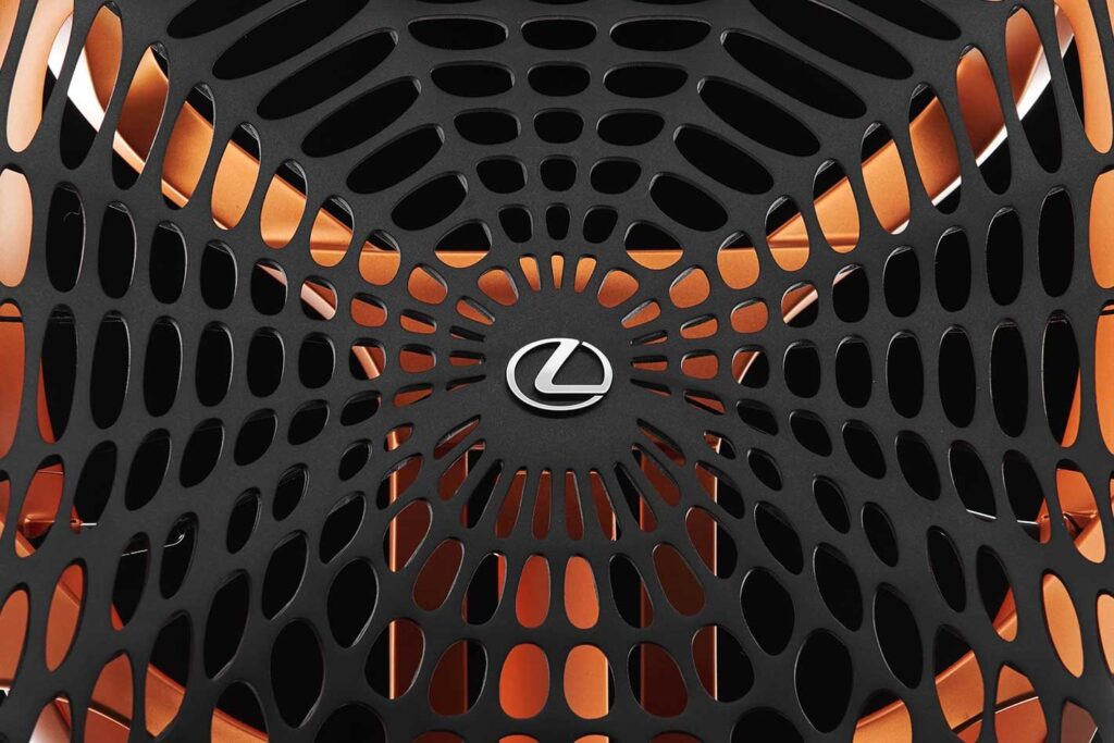 Paris Motor Show Lexus Kinetic Seat Concept