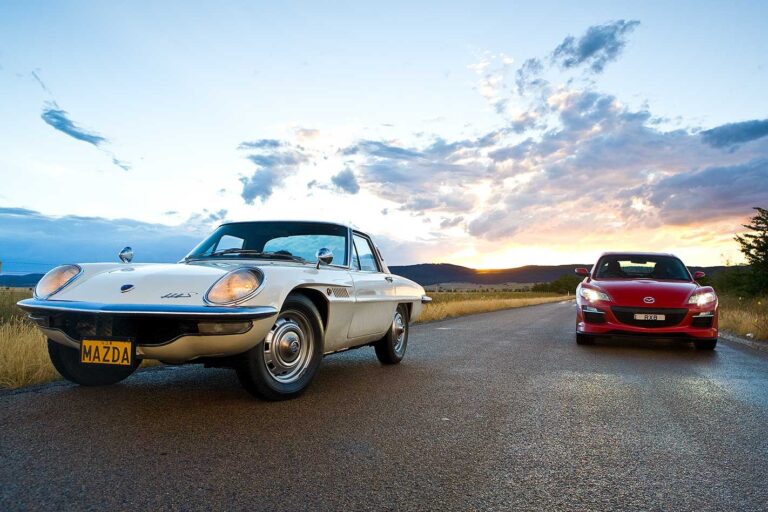 Mazda Cosmo vs Mazda RX 8 classic MOTOR feature