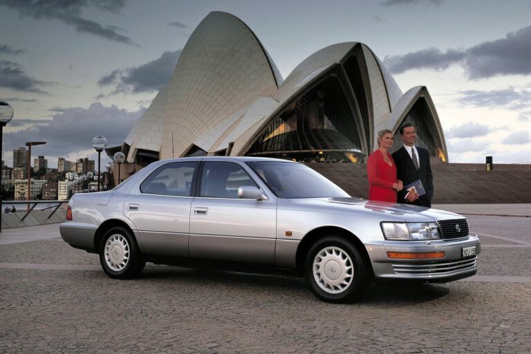 Whichcar Fast Facts: Lexus