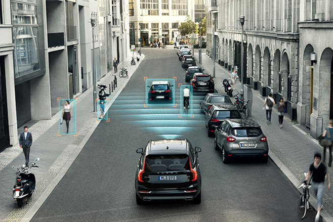 Volvo XC90 city safety